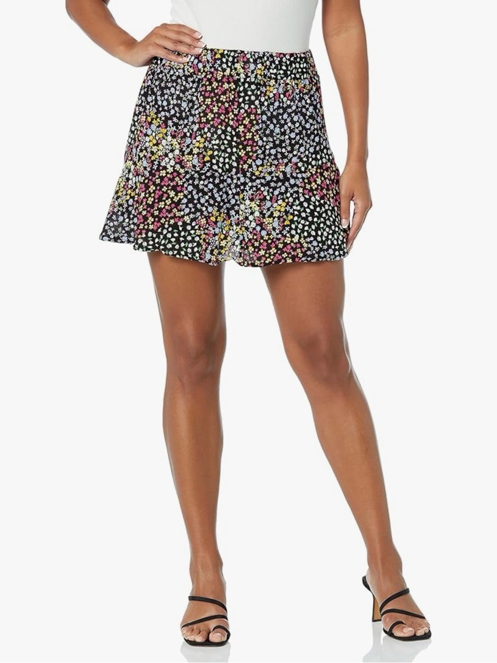 YMI Women's Women's Dropped Tier Skort NWT SIZE S